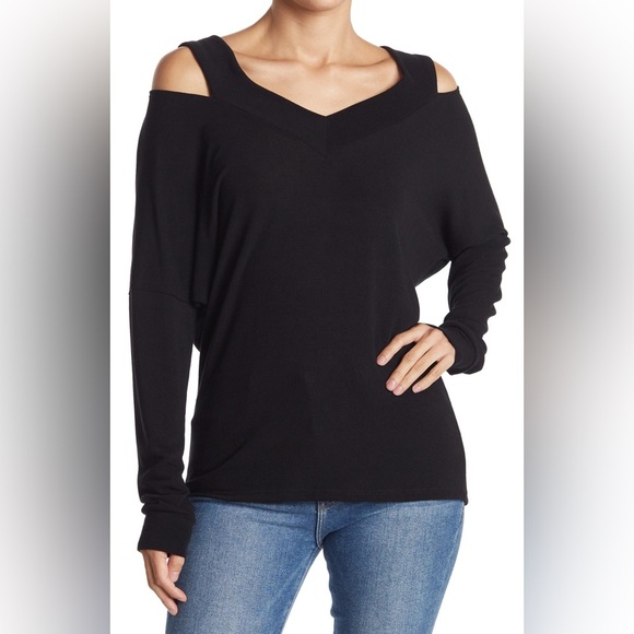GO COUTURE V-Neck Cold Shoulder Shoulder Hacci Knit Top, BLACK, S, NWT - Picture 1 of 3
